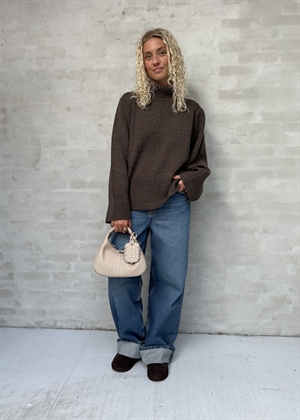 Alpha T-neck knit Delicioso Second Female 